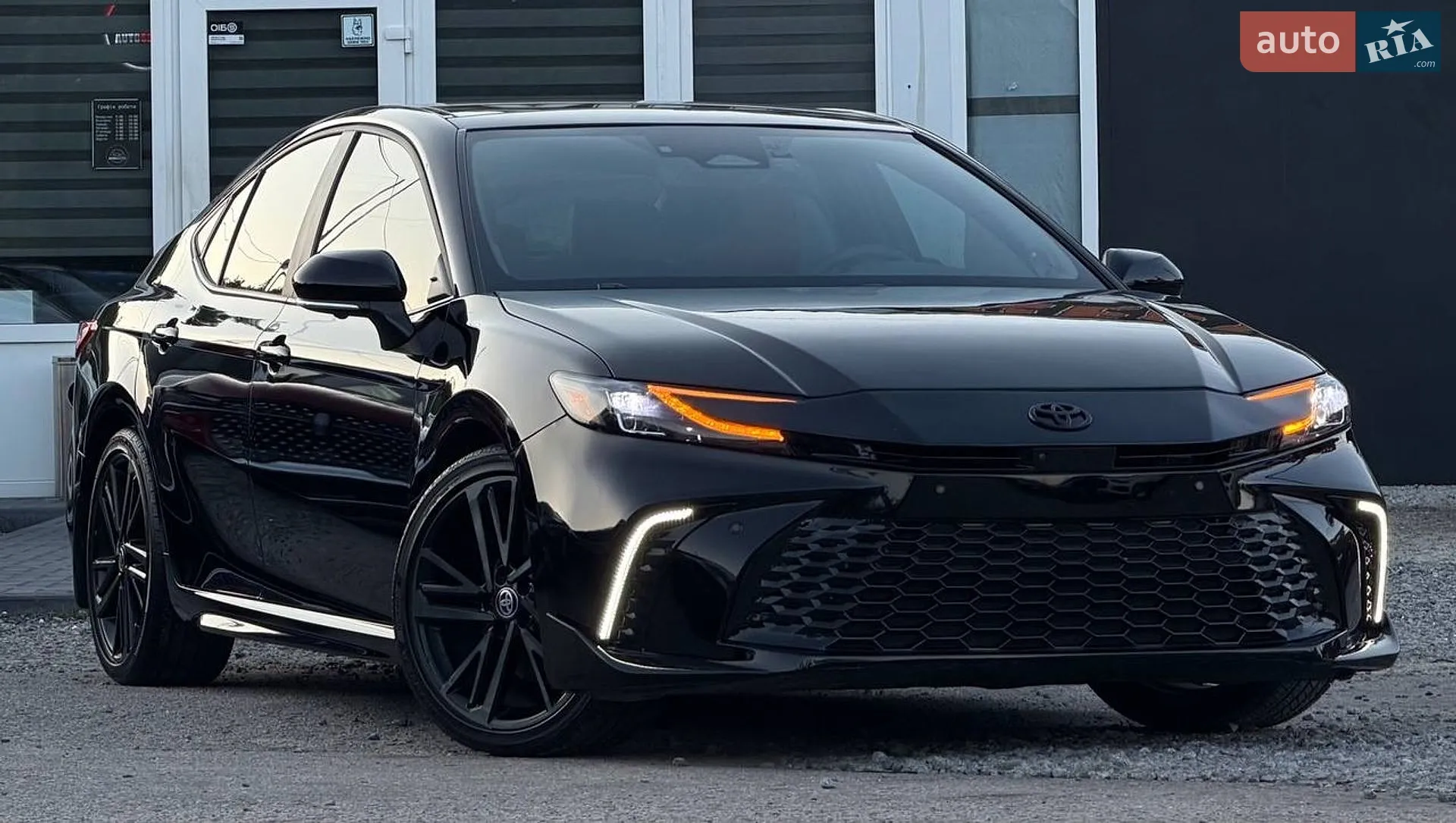 2025 Toyota Camry - мініатюра 10