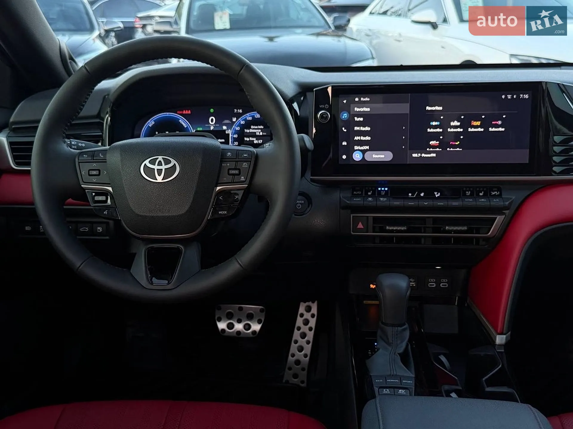 2025 Toyota Camry - мініатюра 19