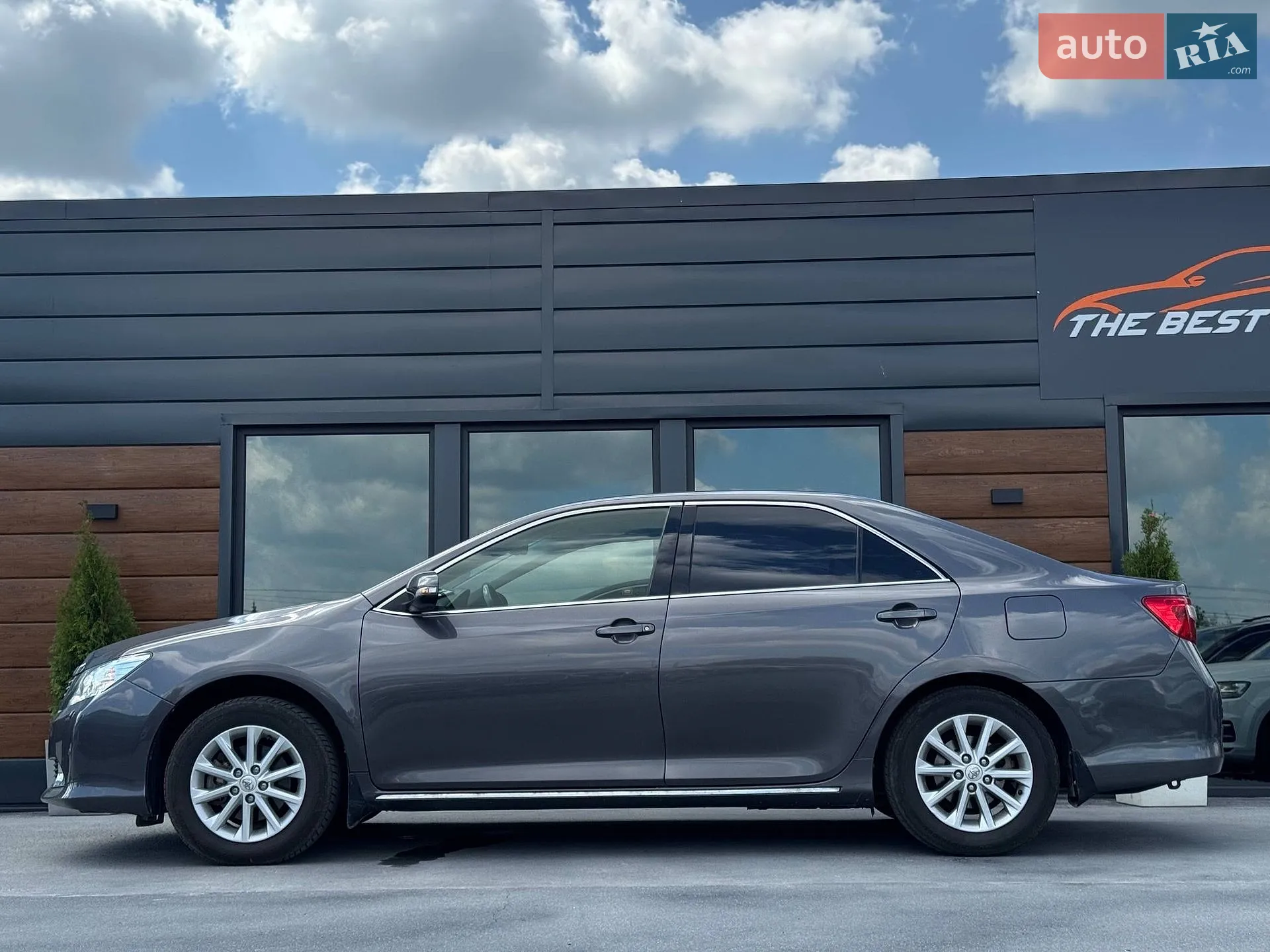 2014 Toyota Camry - мініатюра 11