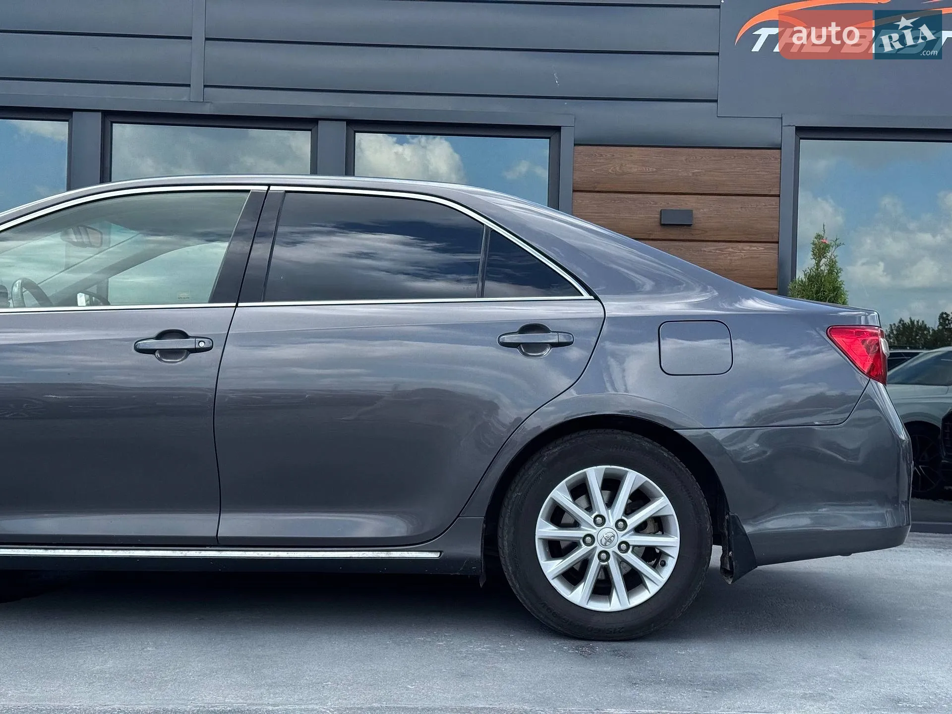 2014 Toyota Camry - мініатюра 13