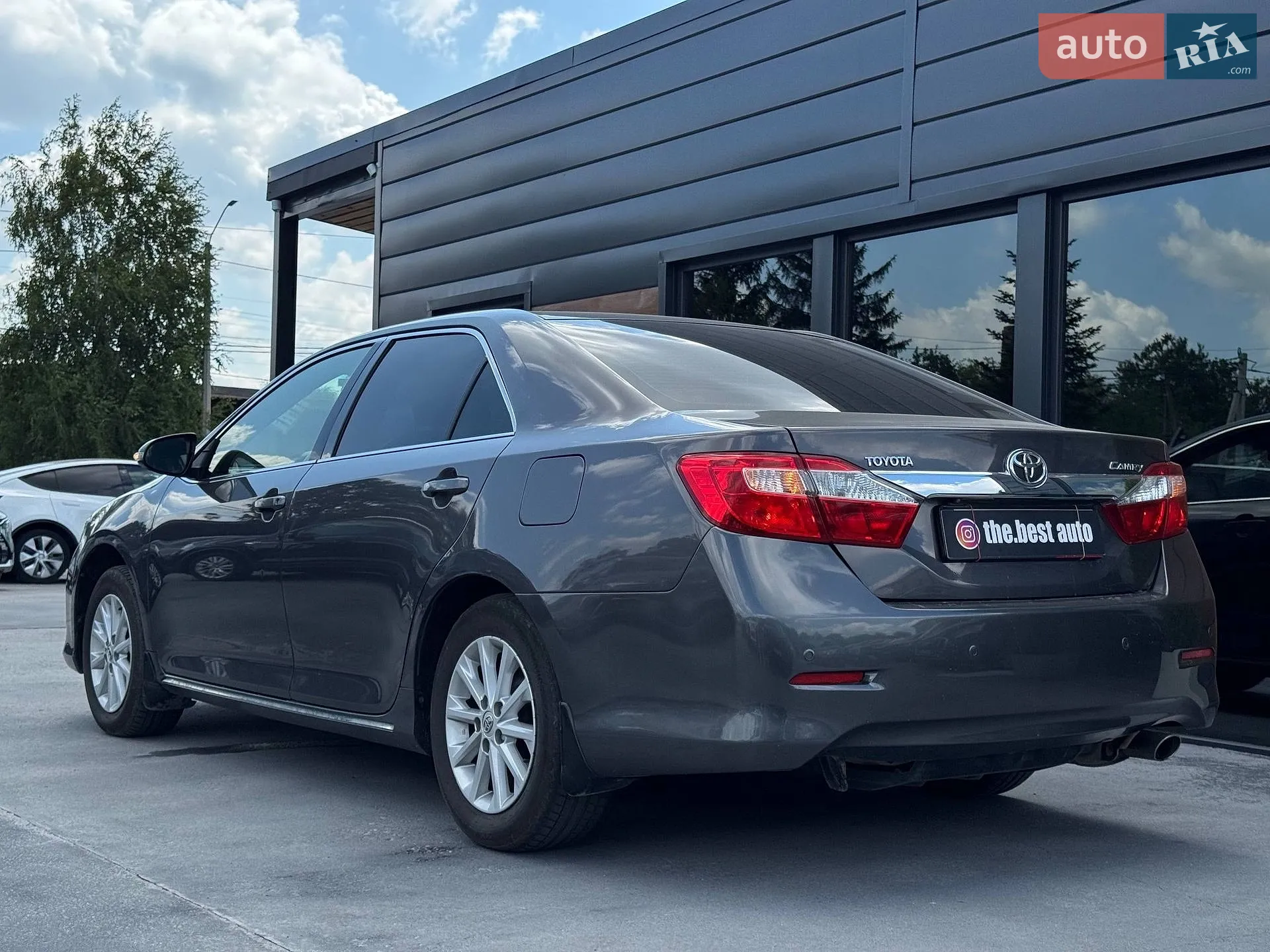 2014 Toyota Camry - мініатюра 14