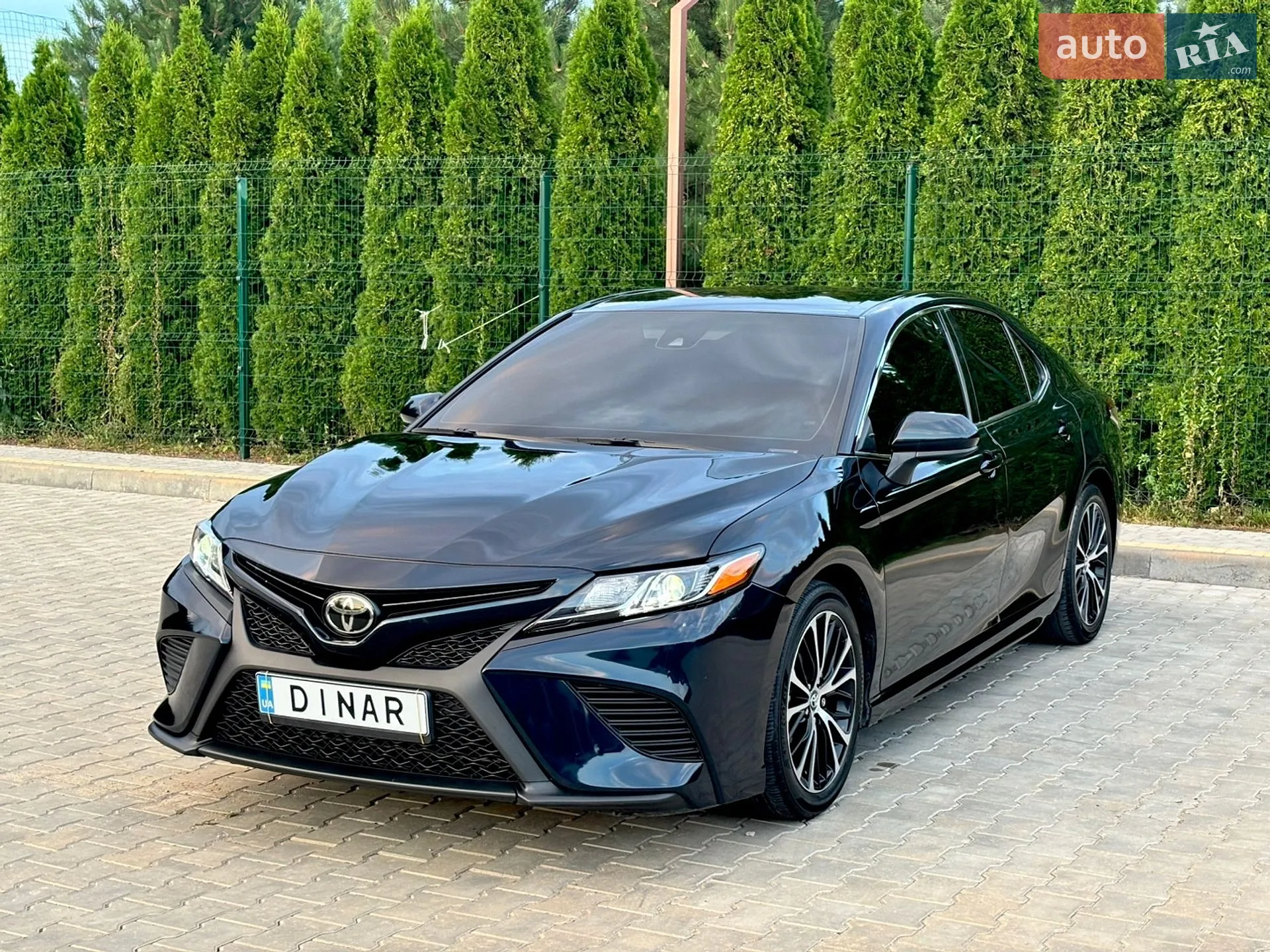 2019 Toyota Camry - мініатюра 3