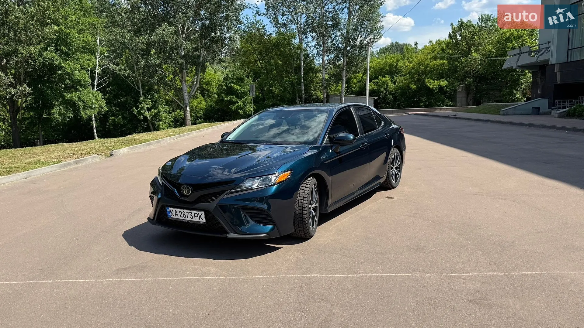 2018 Toyota Camry - мініатюра 3