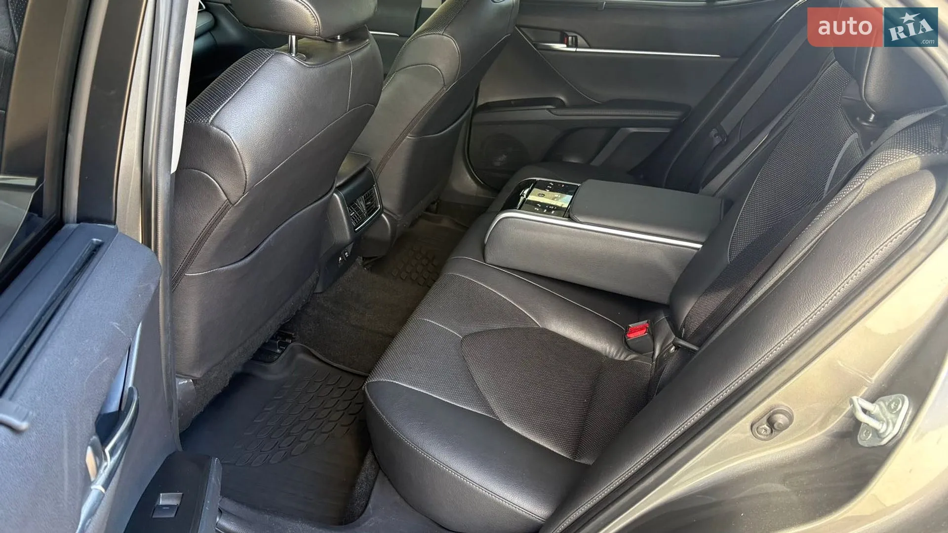 2021 Toyota Camry - мініатюра 11