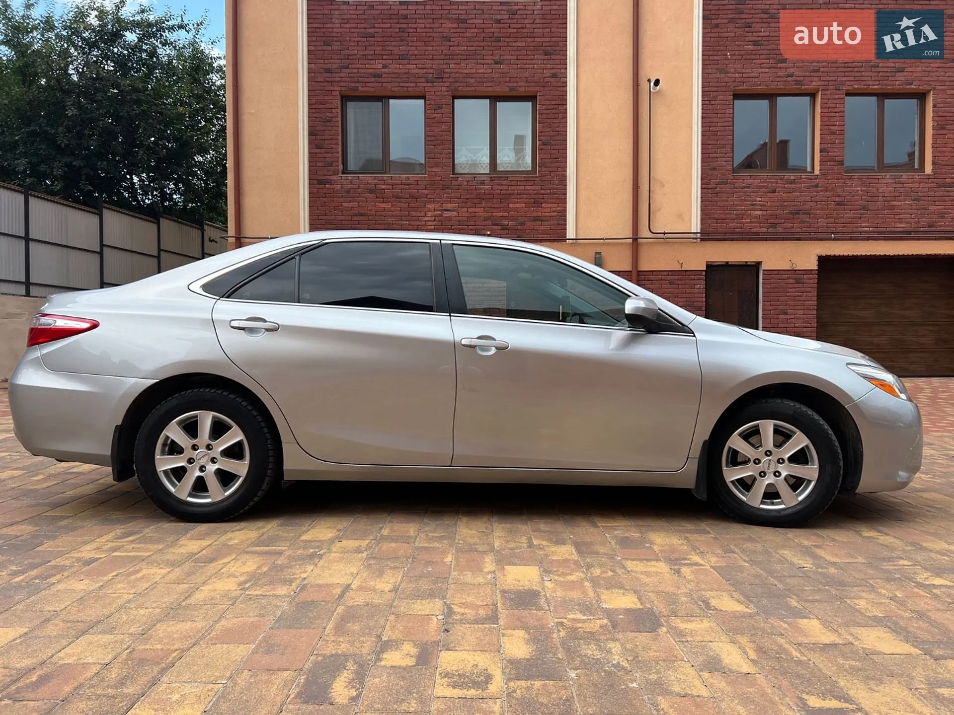 2016 Toyota Camry - мініатюра 4