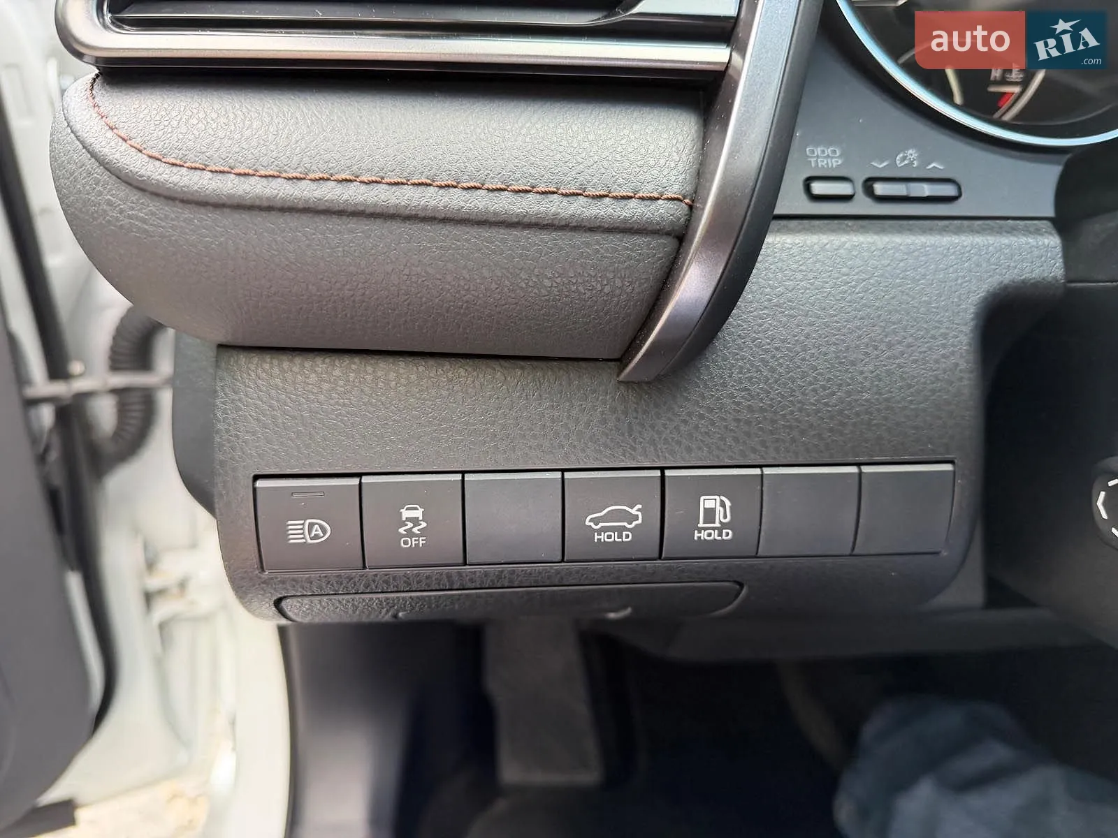 2019 Toyota Camry - мініатюра 16