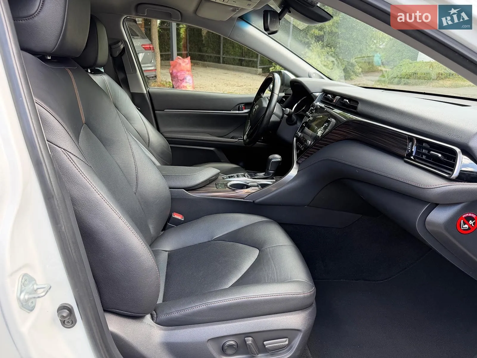 2019 Toyota Camry - мініатюра 25