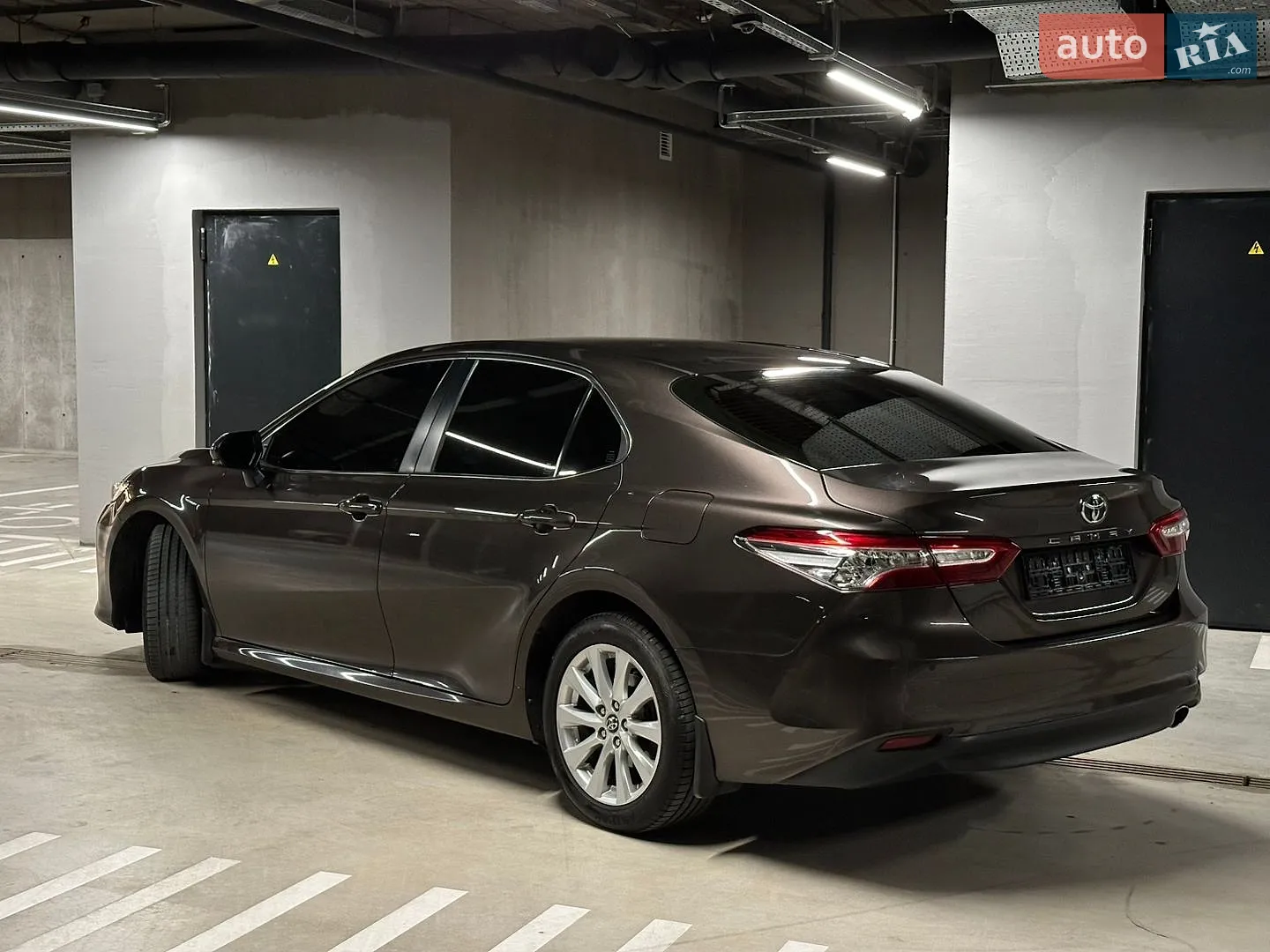 2018 Toyota Camry - мініатюра 2