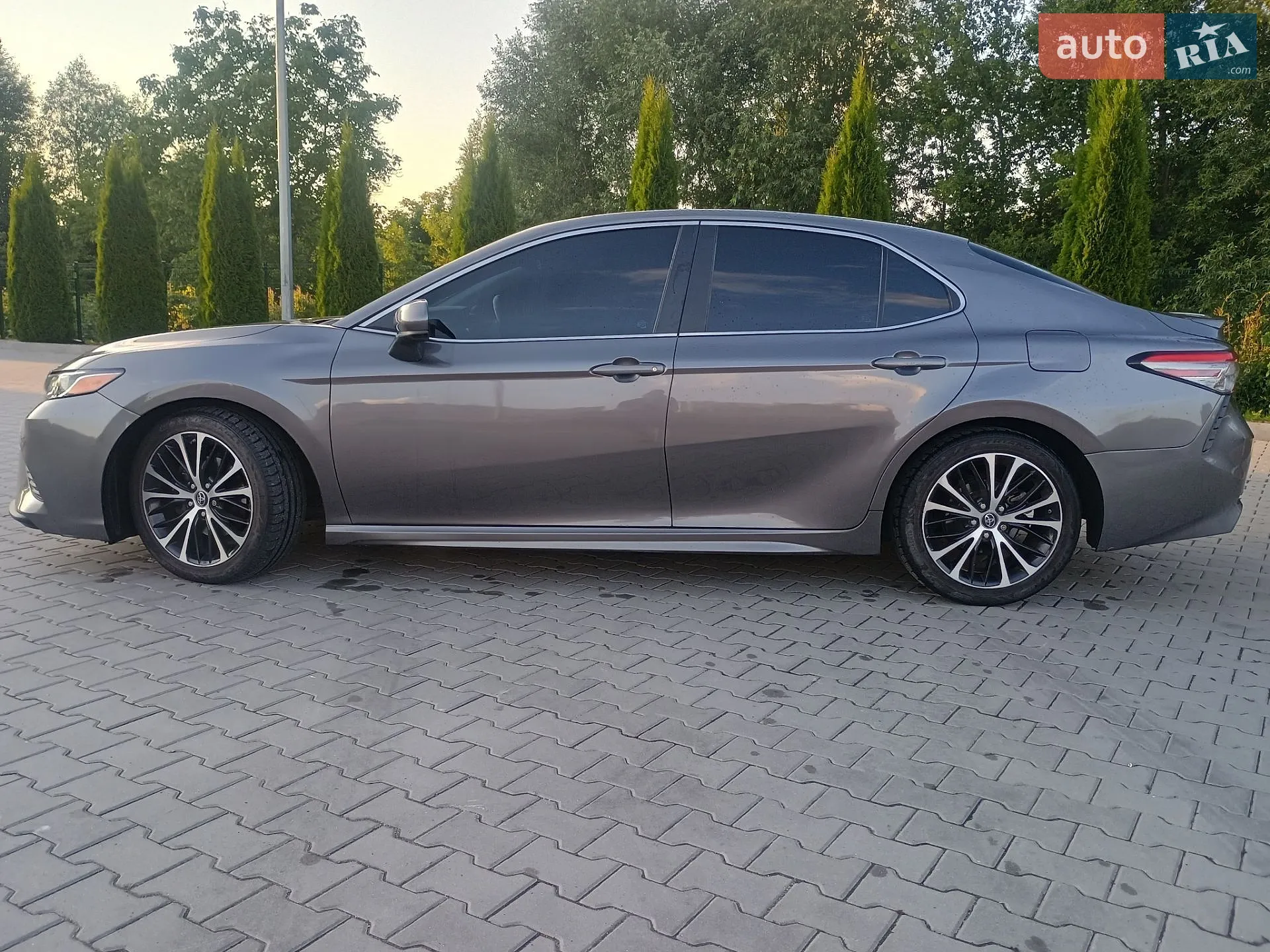 2017 Toyota Camry - мініатюра 10