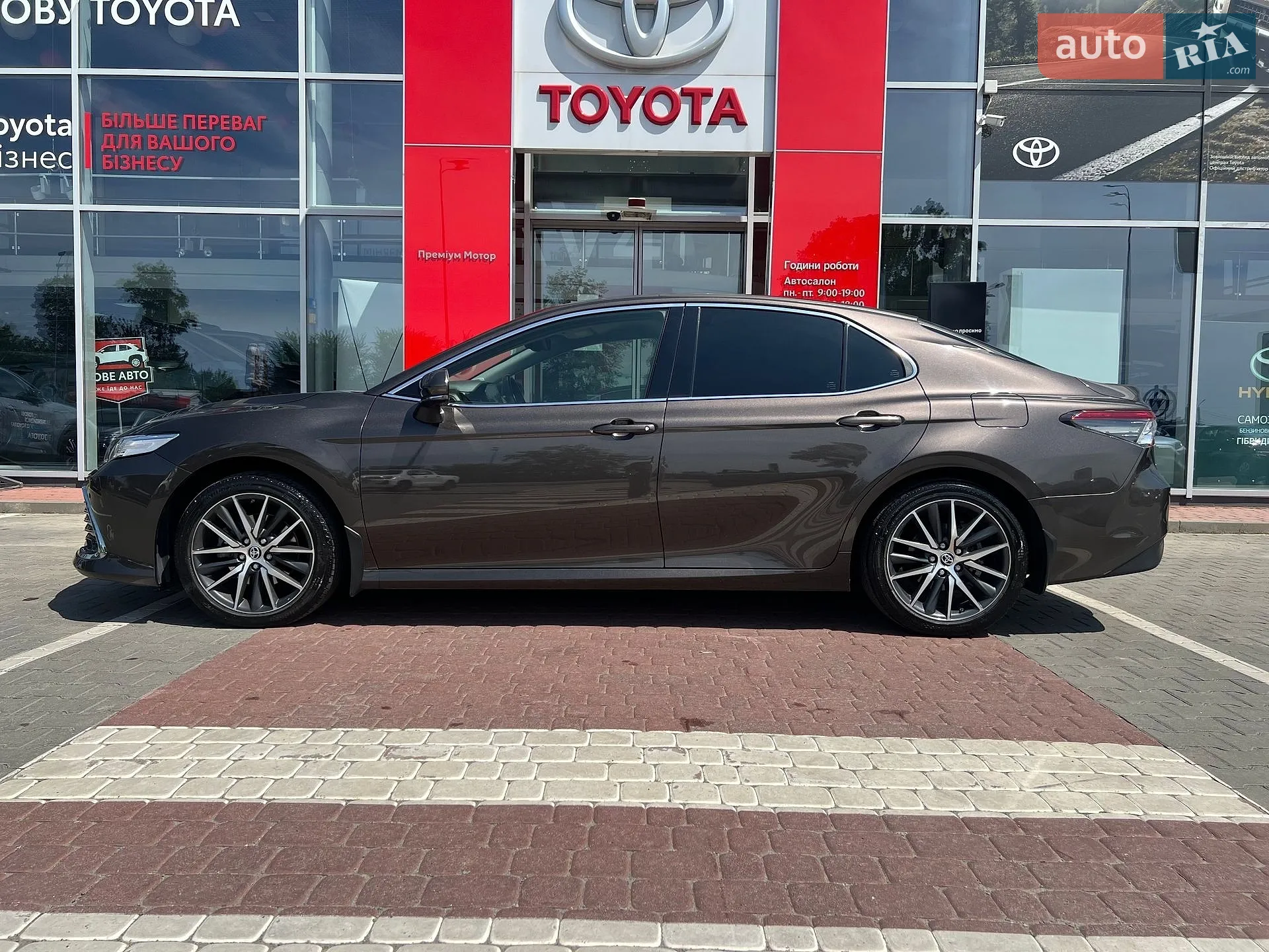 2022 Toyota Camry - мініатюра 5