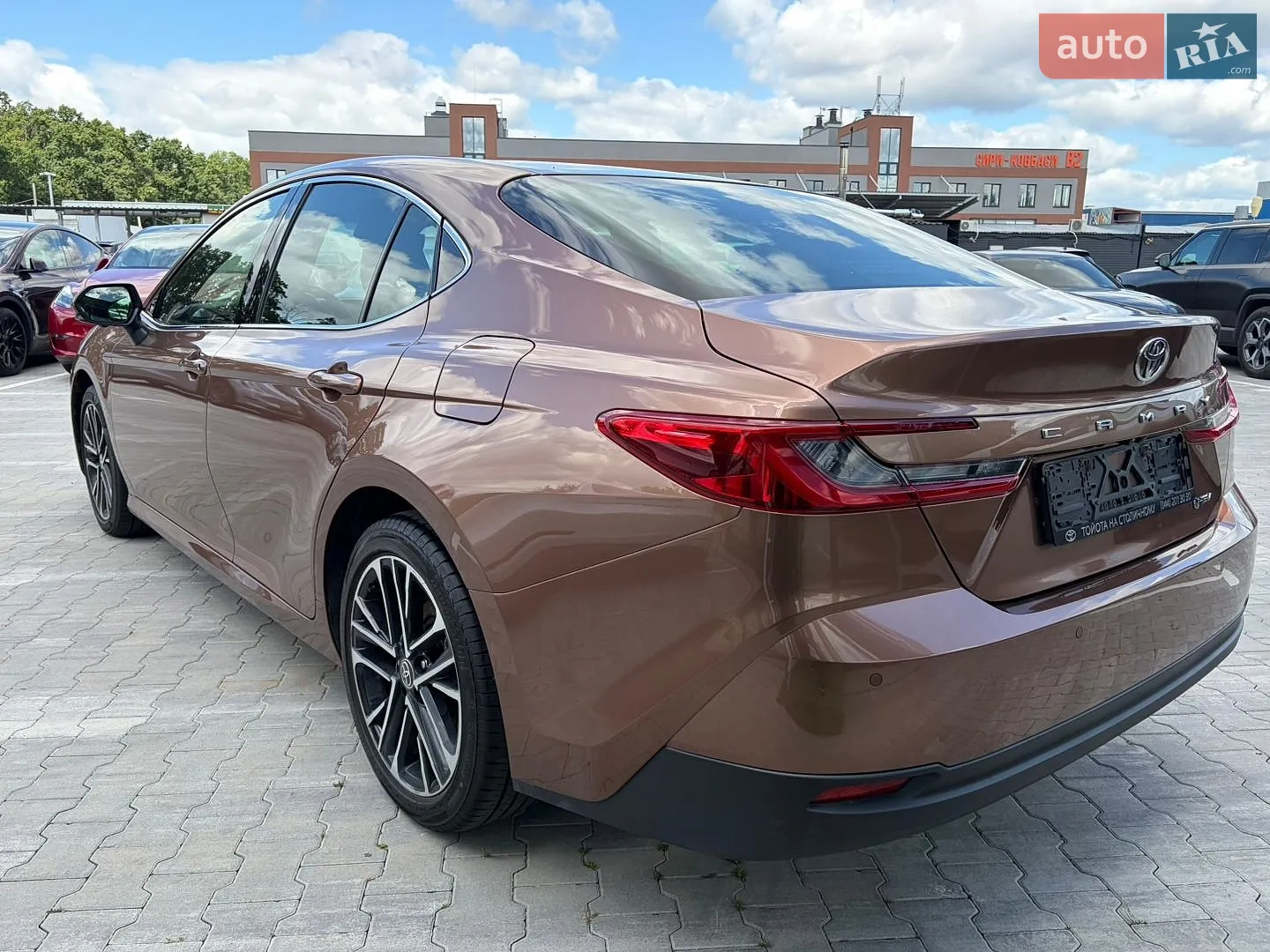 2025 Toyota Camry - мініатюра 9