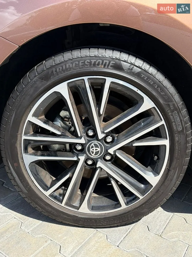 2025 Toyota Camry - мініатюра 12