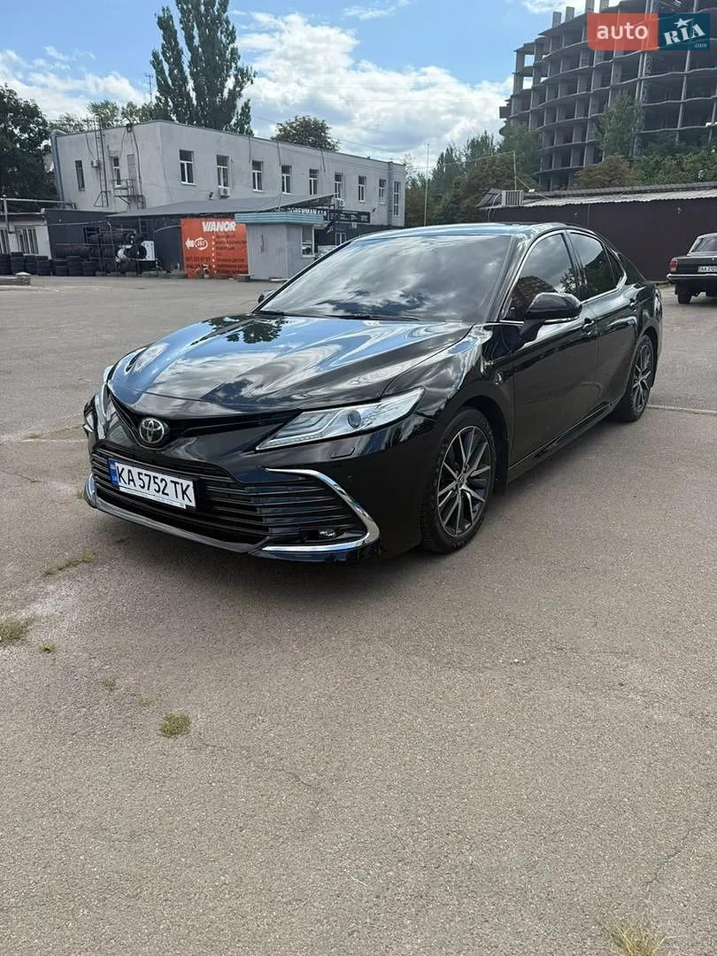2021 Toyota Camry - фото 1