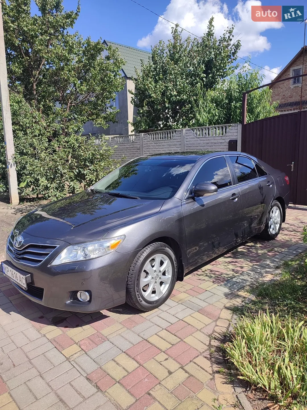 2010 Toyota Camry - мініатюра 2