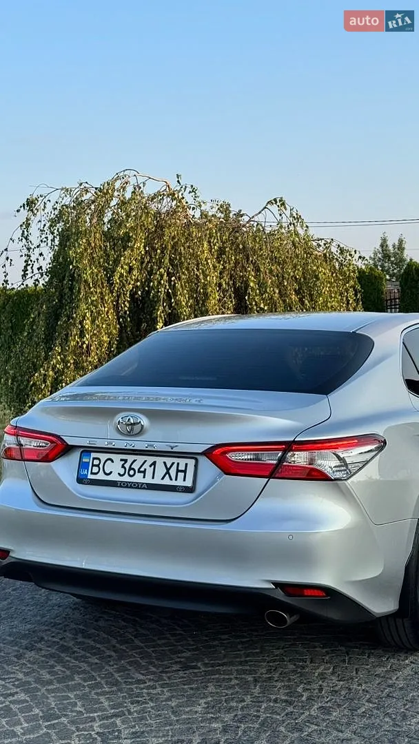 2018 Toyota Camry - мініатюра 9