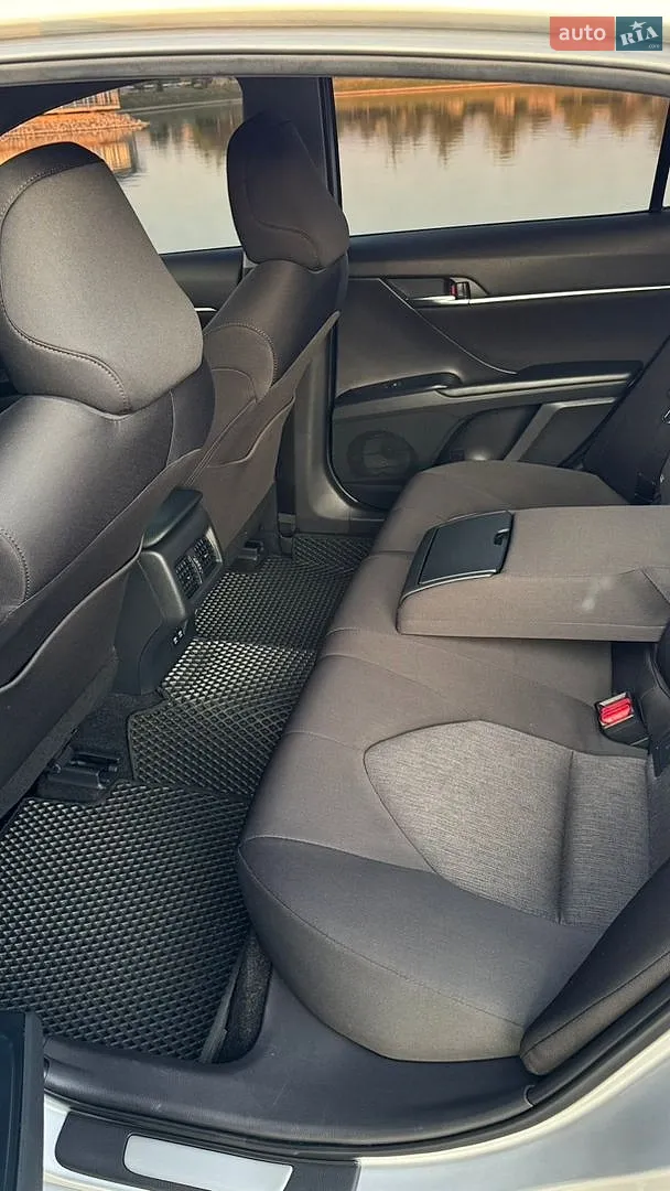 2018 Toyota Camry - мініатюра 15