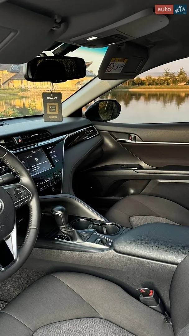 2018 Toyota Camry - мініатюра 16