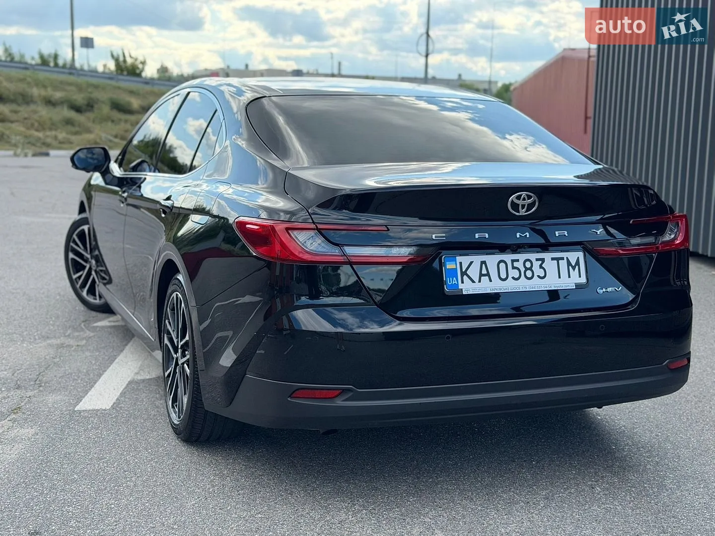 2025 Toyota Camry - мініатюра 10