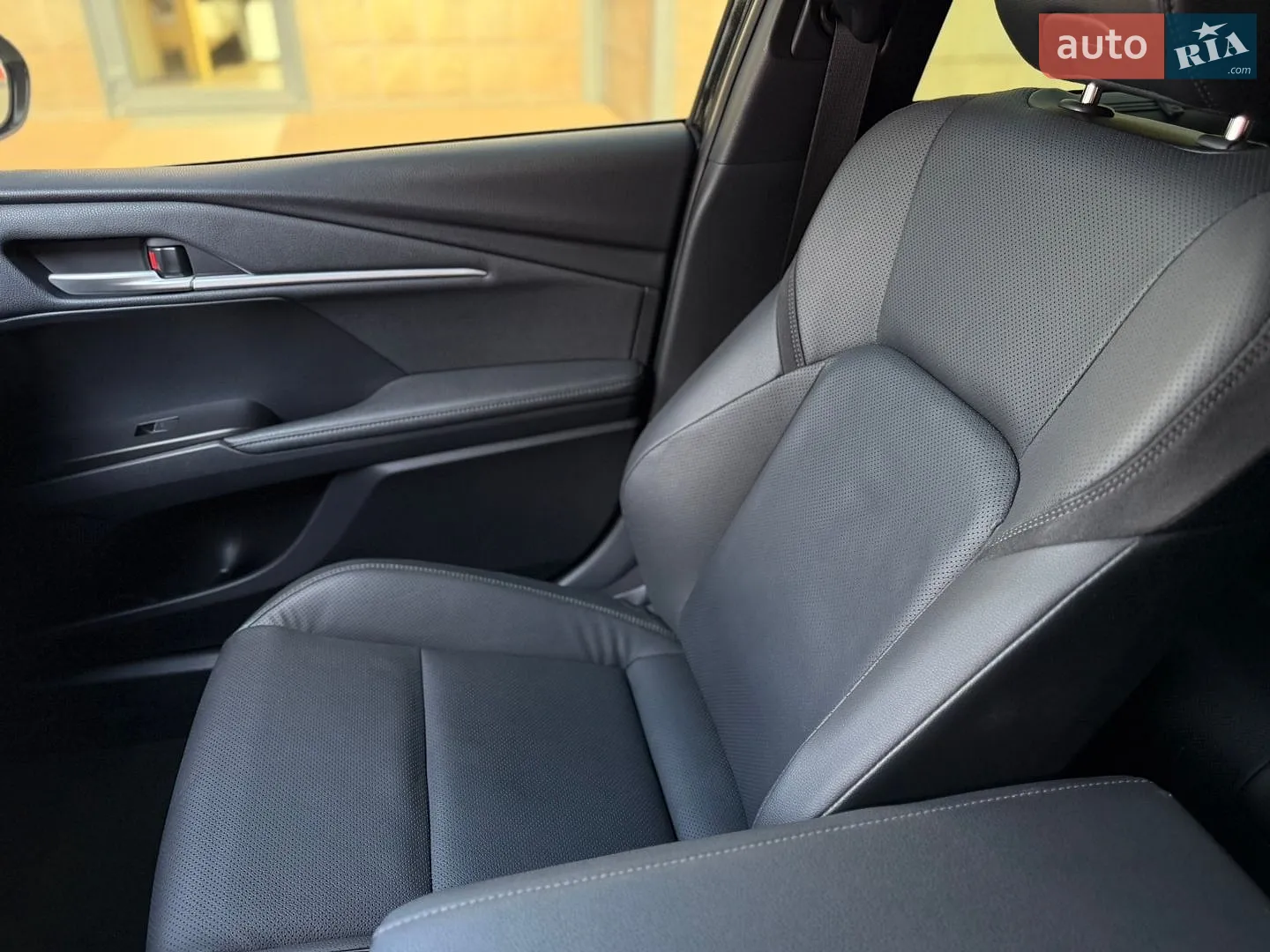 2025 Toyota Camry - мініатюра 35