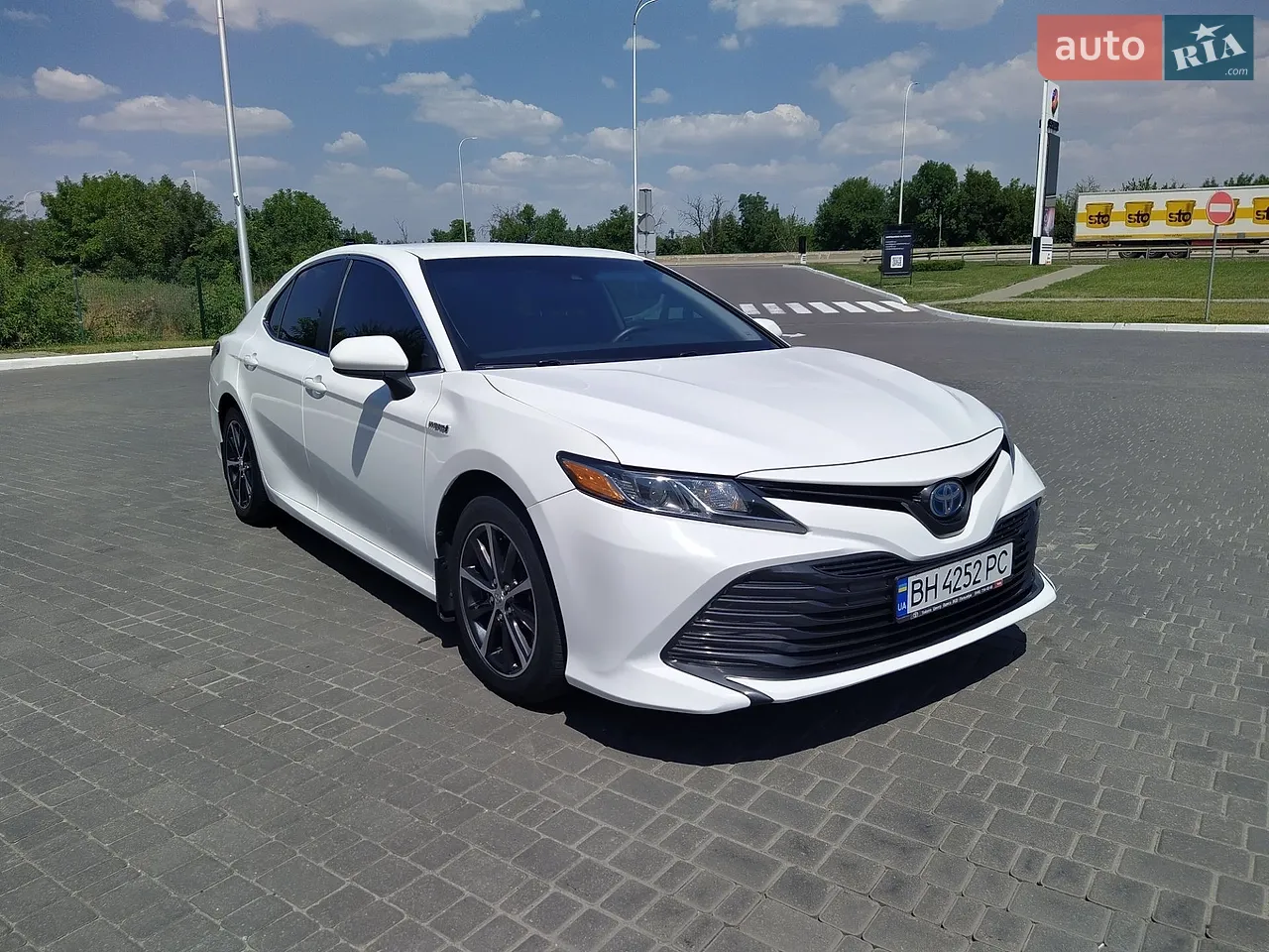 2017 Toyota Camry - мініатюра 22