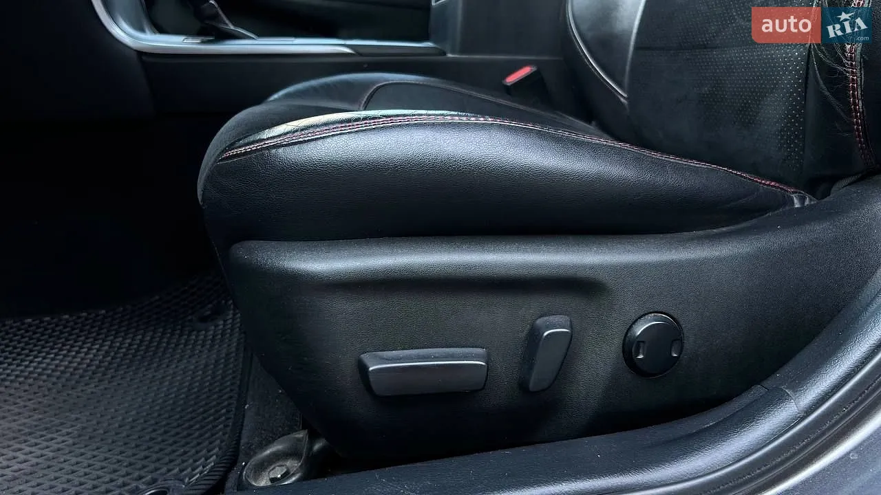 2016 Toyota Camry - мініатюра 15