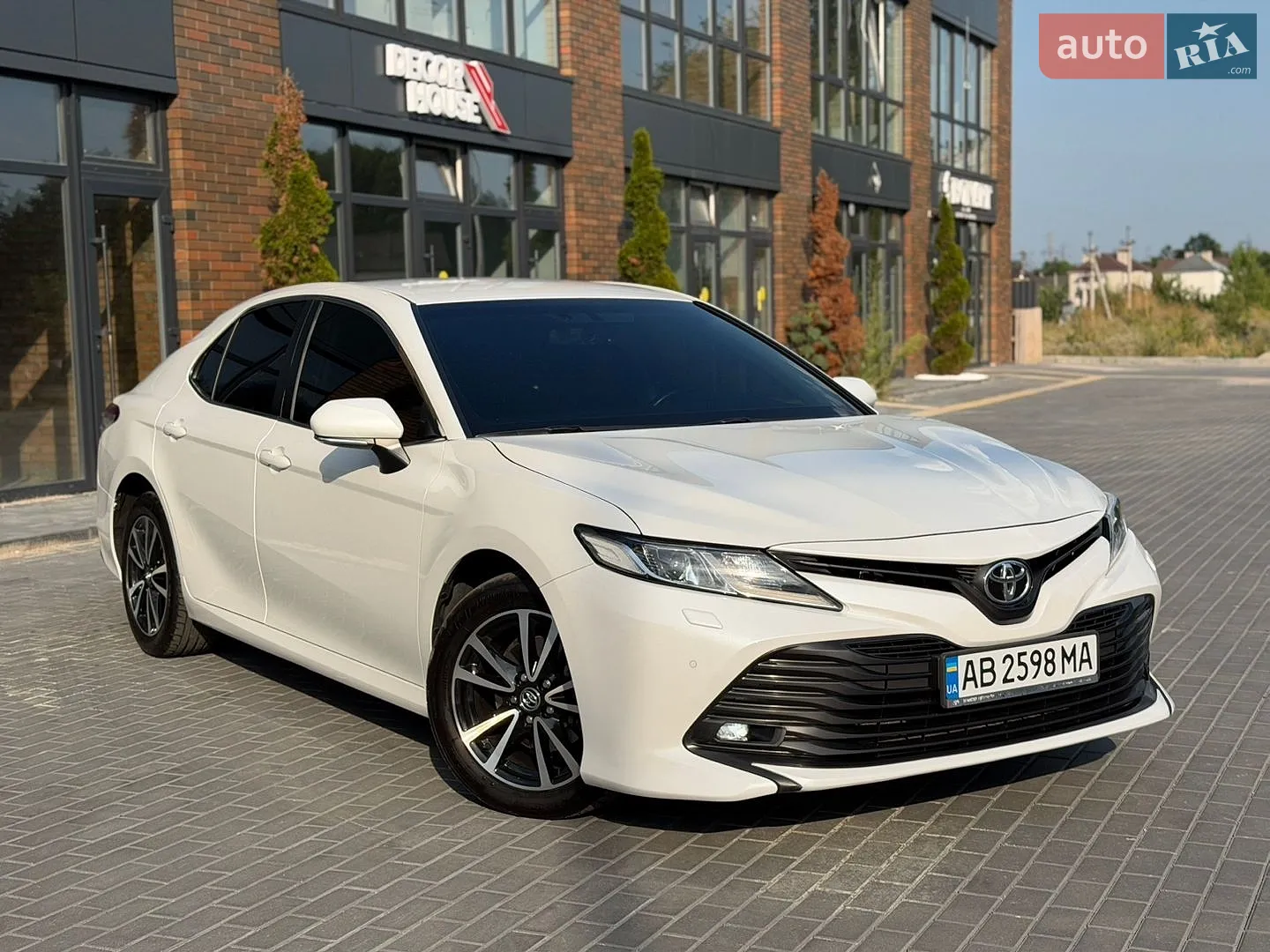 2017 Toyota Camry - мініатюра 20