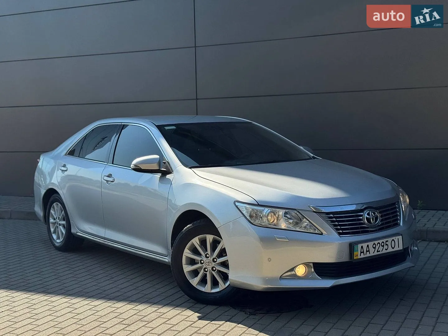 2012 Toyota Camry - мініатюра 2