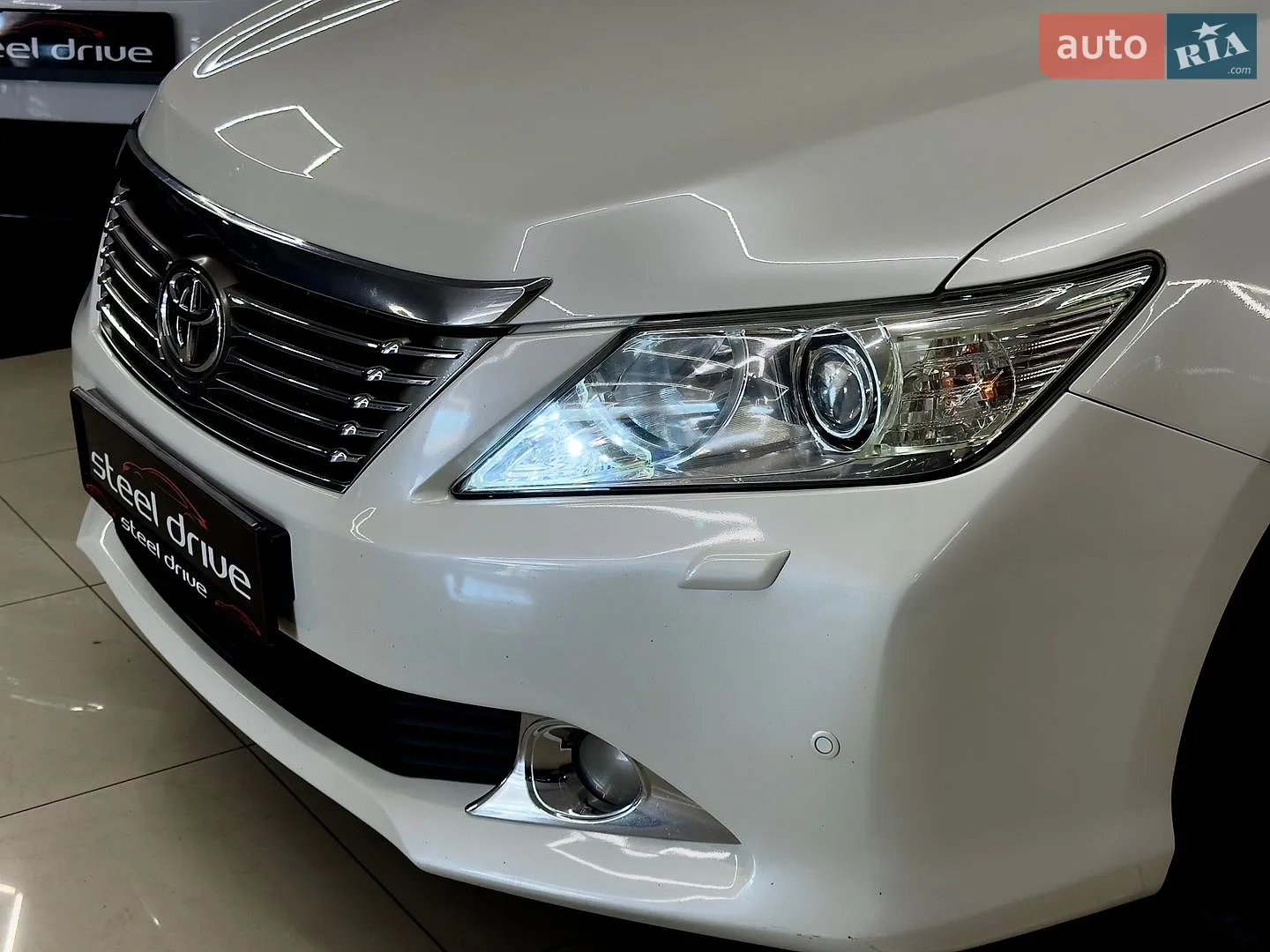 2014 Toyota Camry - мініатюра 2