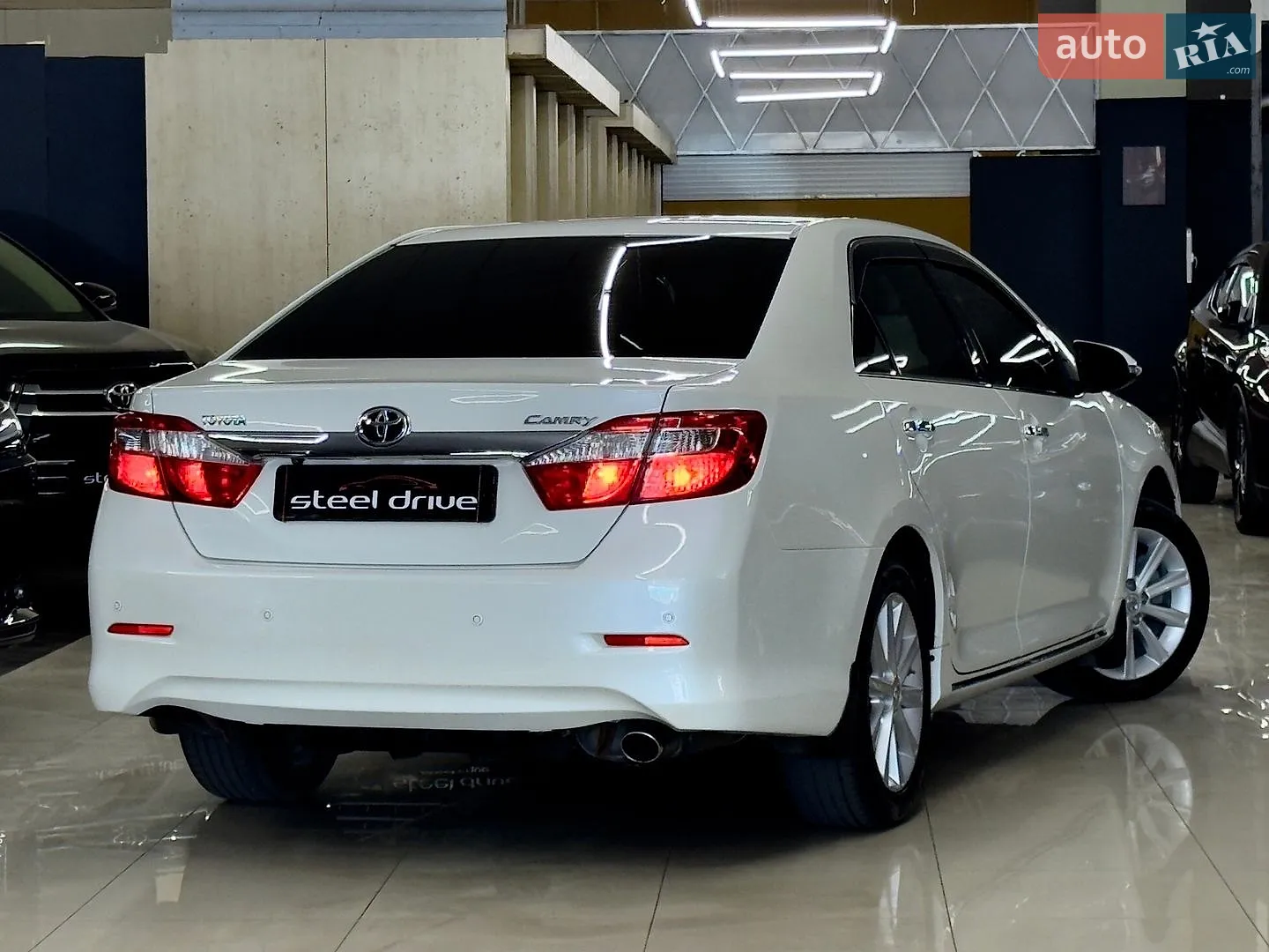2014 Toyota Camry - мініатюра 5
