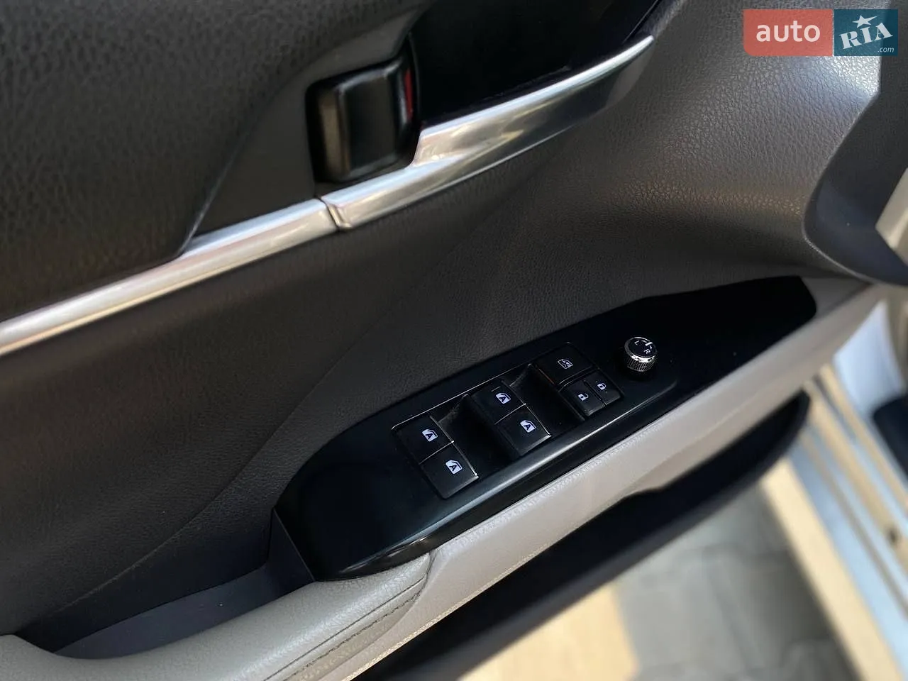 2020 Toyota Camry - мініатюра 20