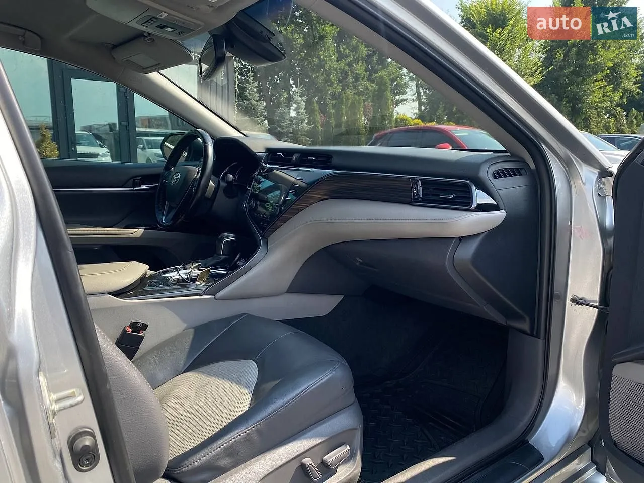 2020 Toyota Camry - мініатюра 27