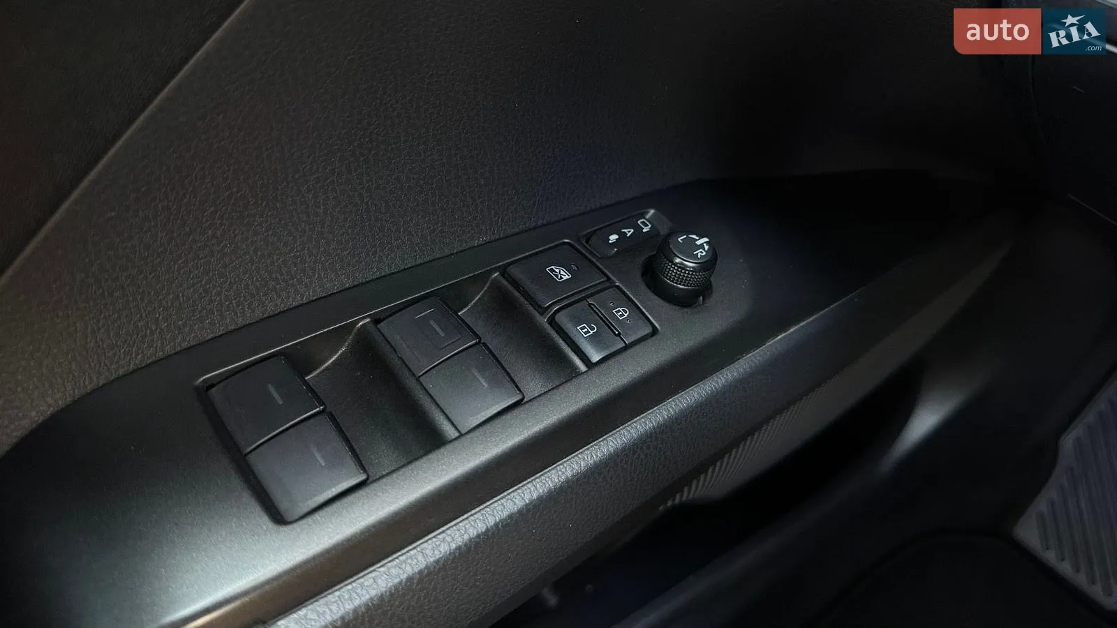 2021 Toyota Camry - мініатюра 21