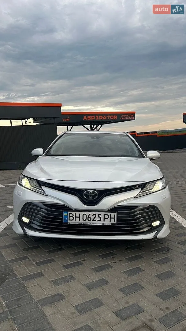 2017 Toyota Camry - мініатюра 4