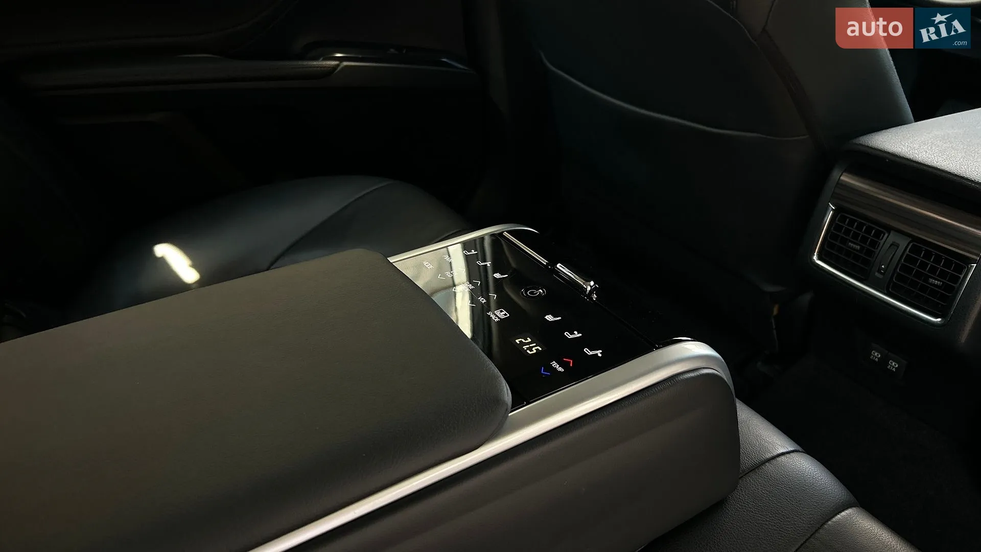 2017 Toyota Camry - мініатюра 15