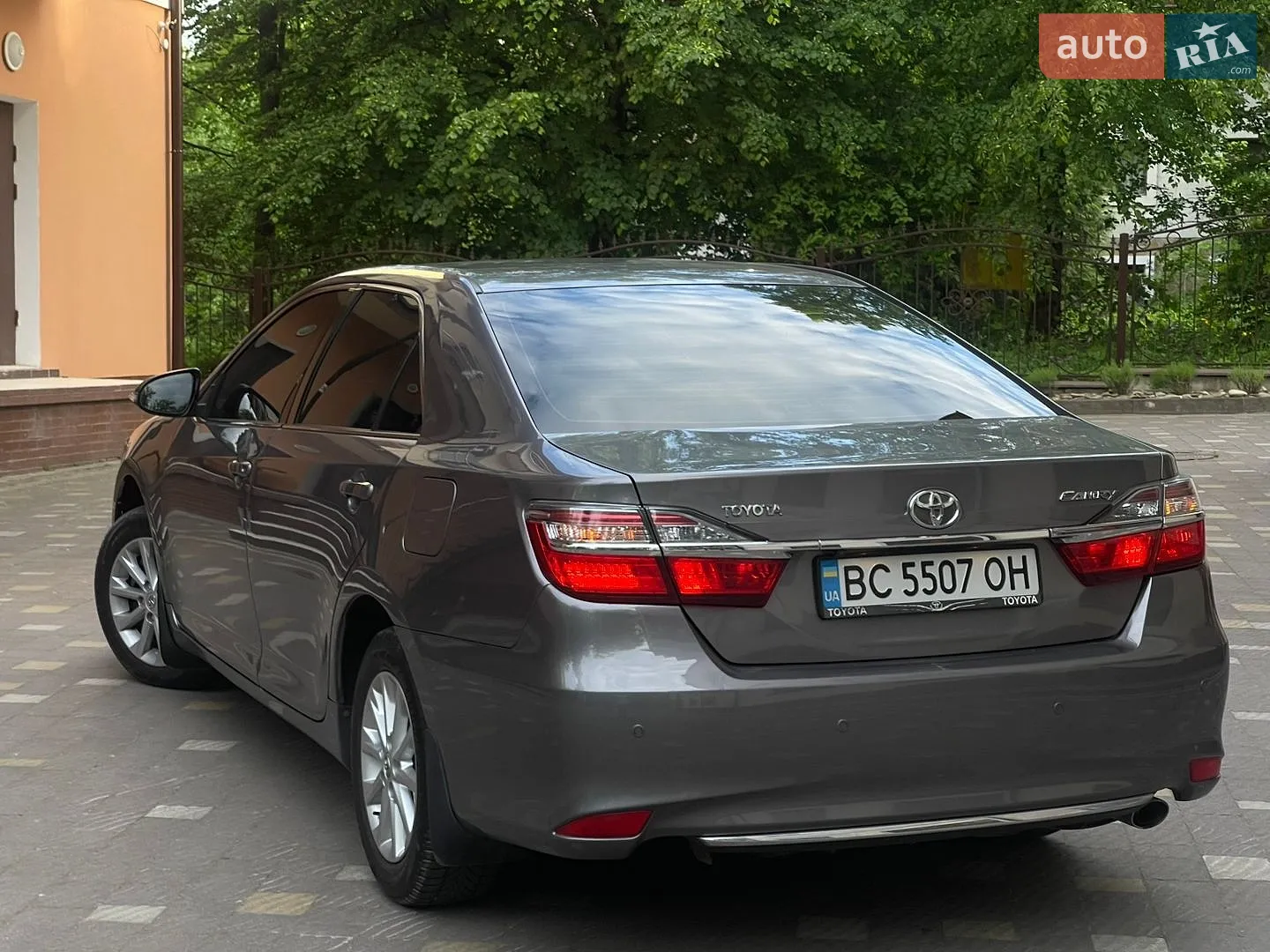 2016 Toyota Camry - мініатюра 27