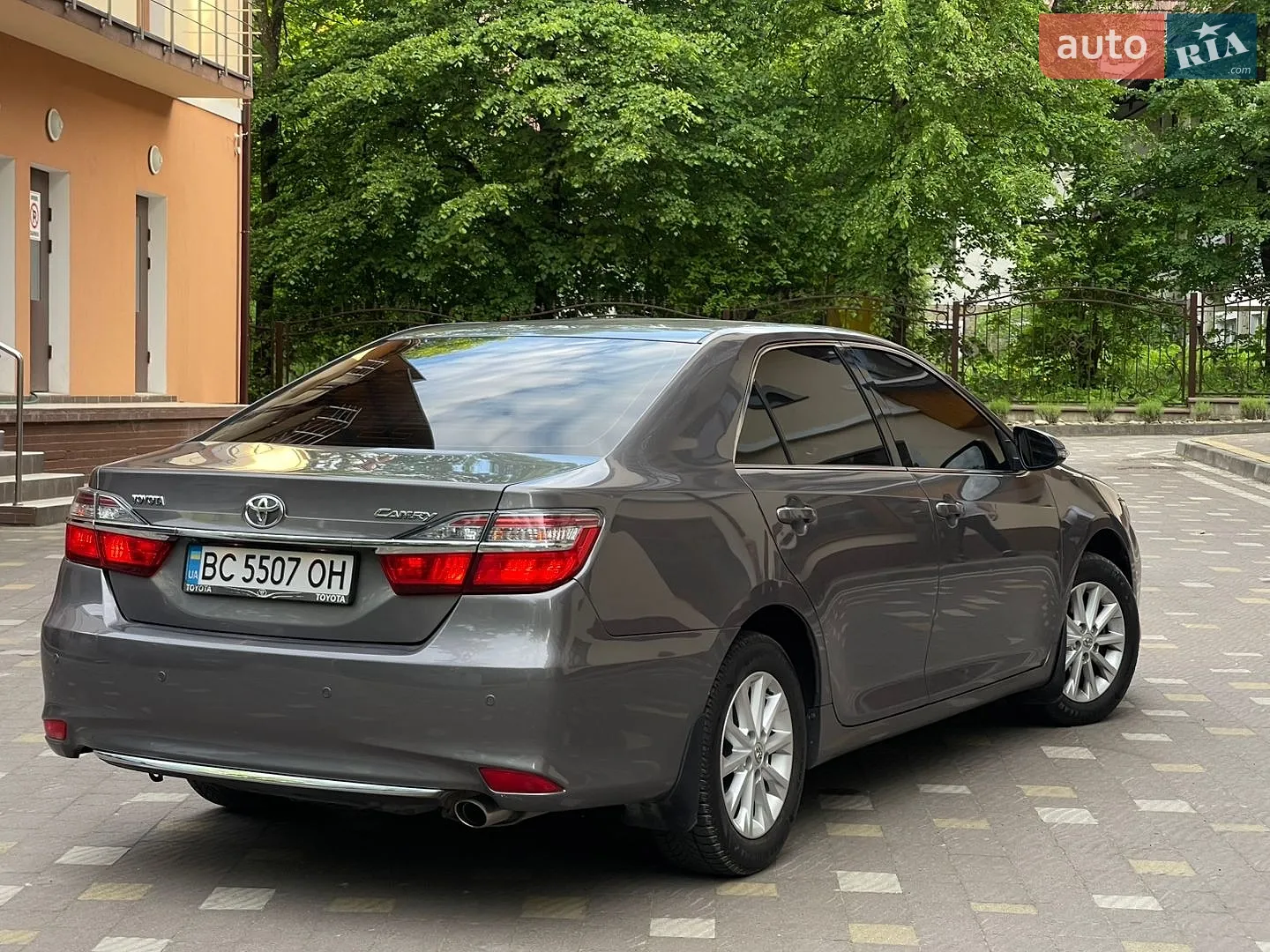 2016 Toyota Camry - мініатюра 30