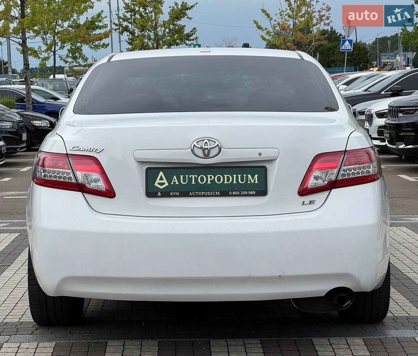 2011 Toyota Camry - мініатюра 9