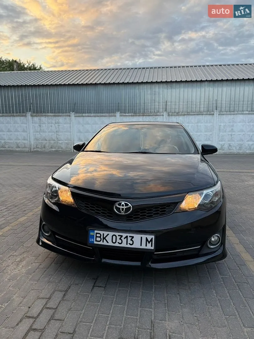 2014 Toyota Camry - мініатюра 3