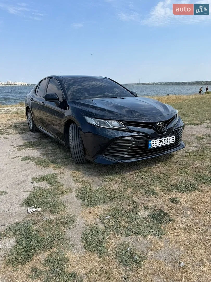 2018 Toyota Camry - фото 1