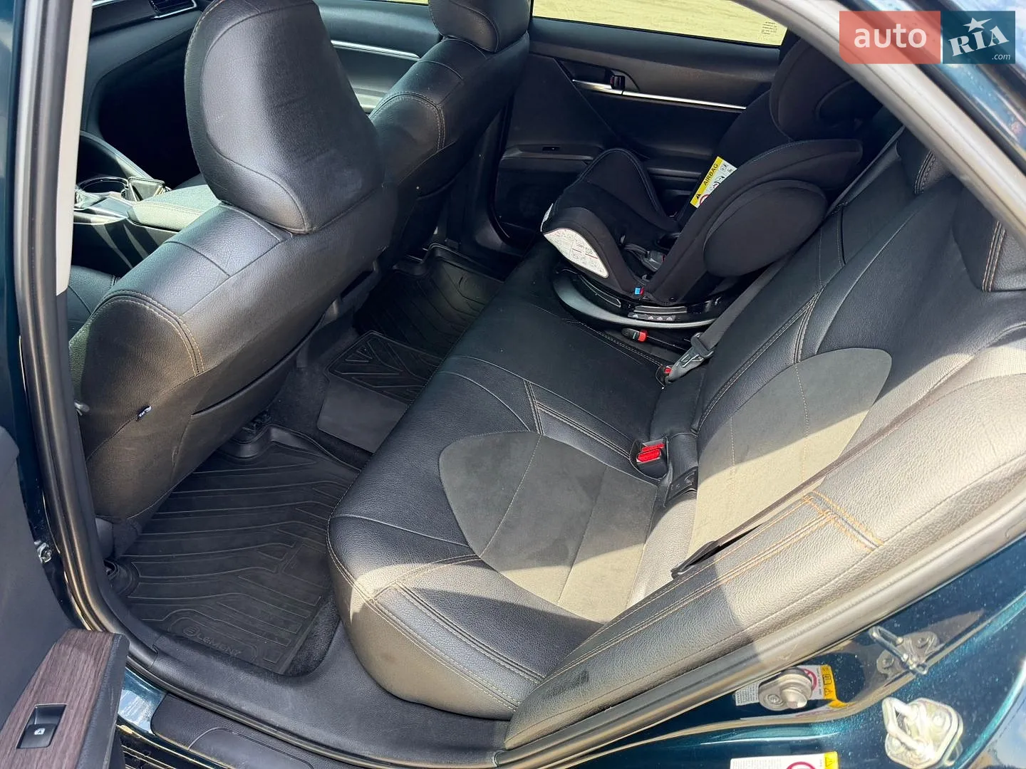 2018 Toyota Camry - мініатюра 15