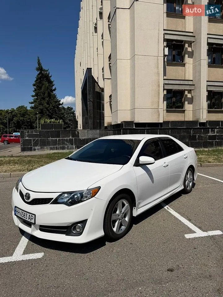 2012 Toyota Camry - мініатюра 30