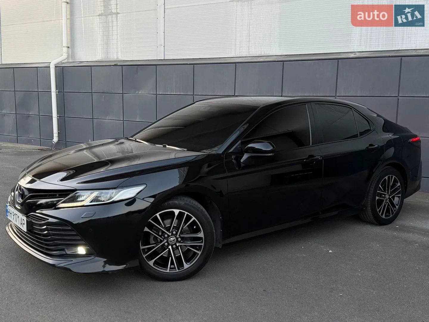 2018 Toyota Camry - мініатюра 2