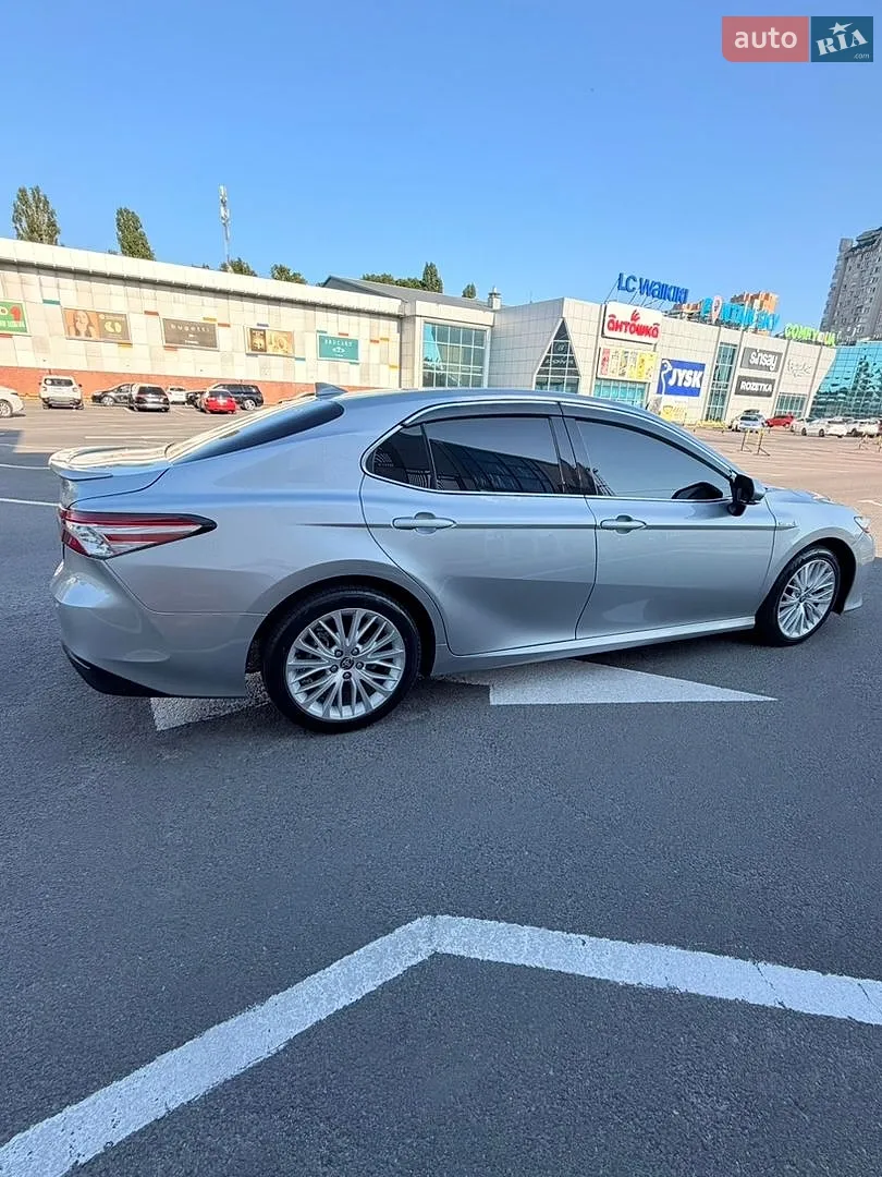 2020 Toyota Camry - мініатюра 6