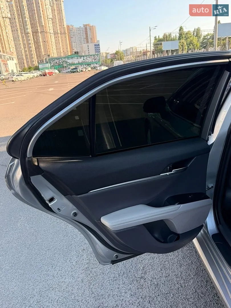 2020 Toyota Camry - мініатюра 26