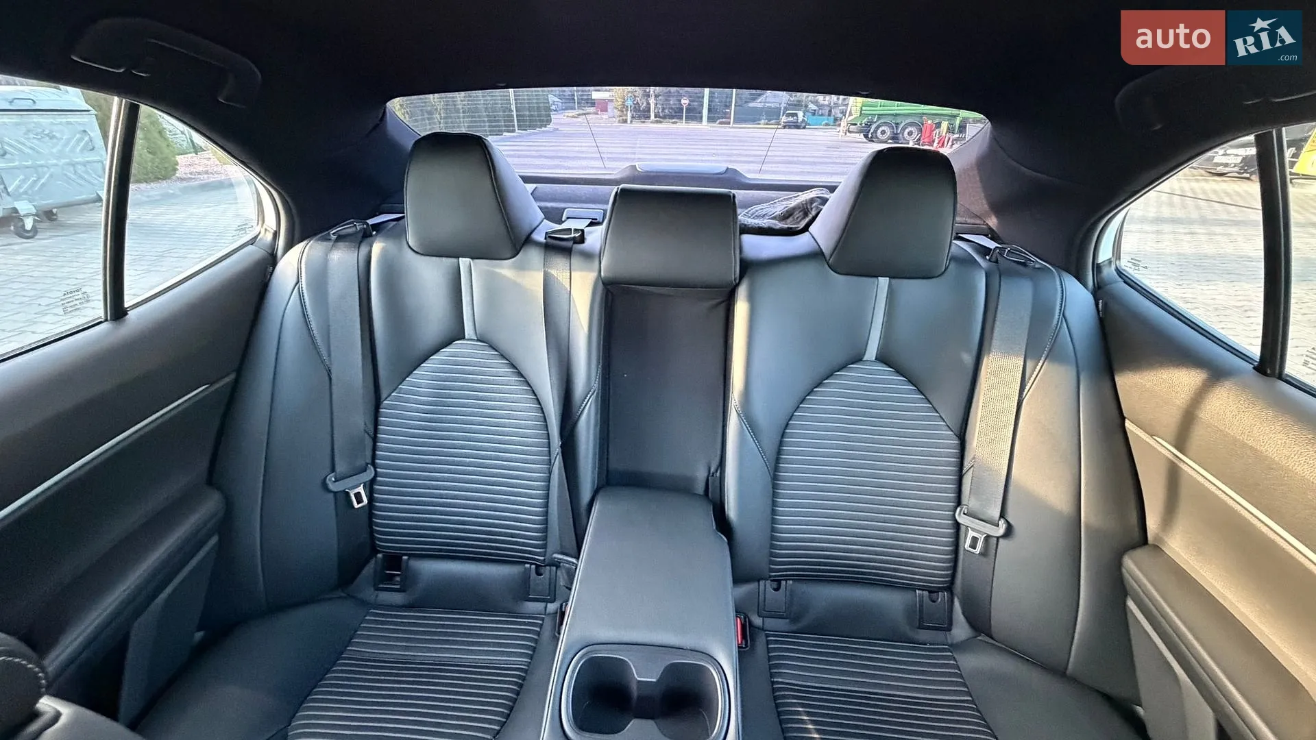 2021 Toyota Camry - мініатюра 24