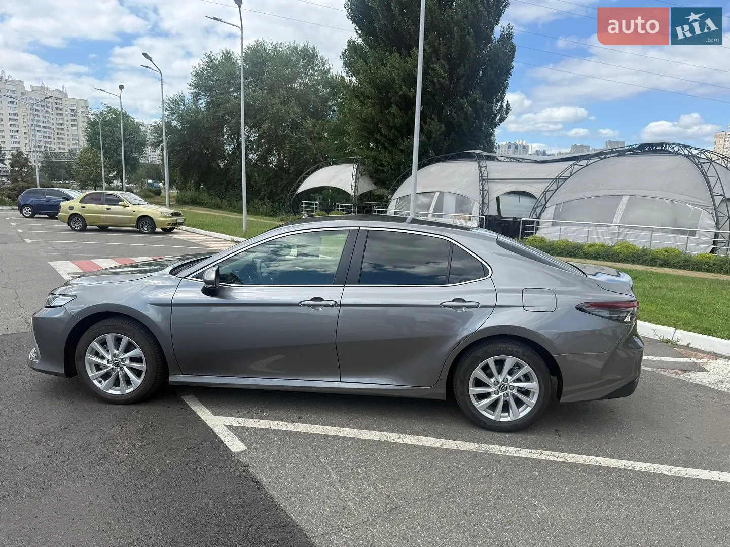 2024 Toyota Camry - мініатюра 3