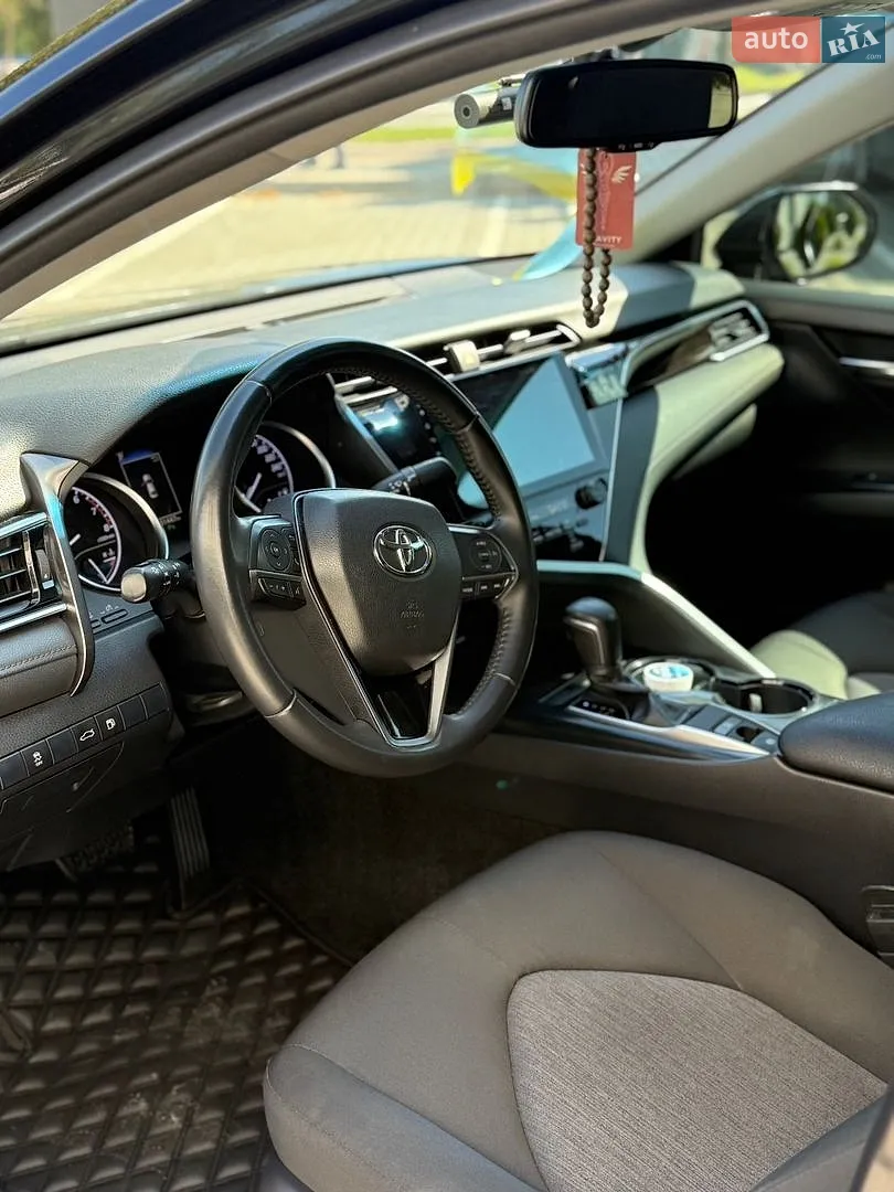 2018 Toyota Camry - мініатюра 11