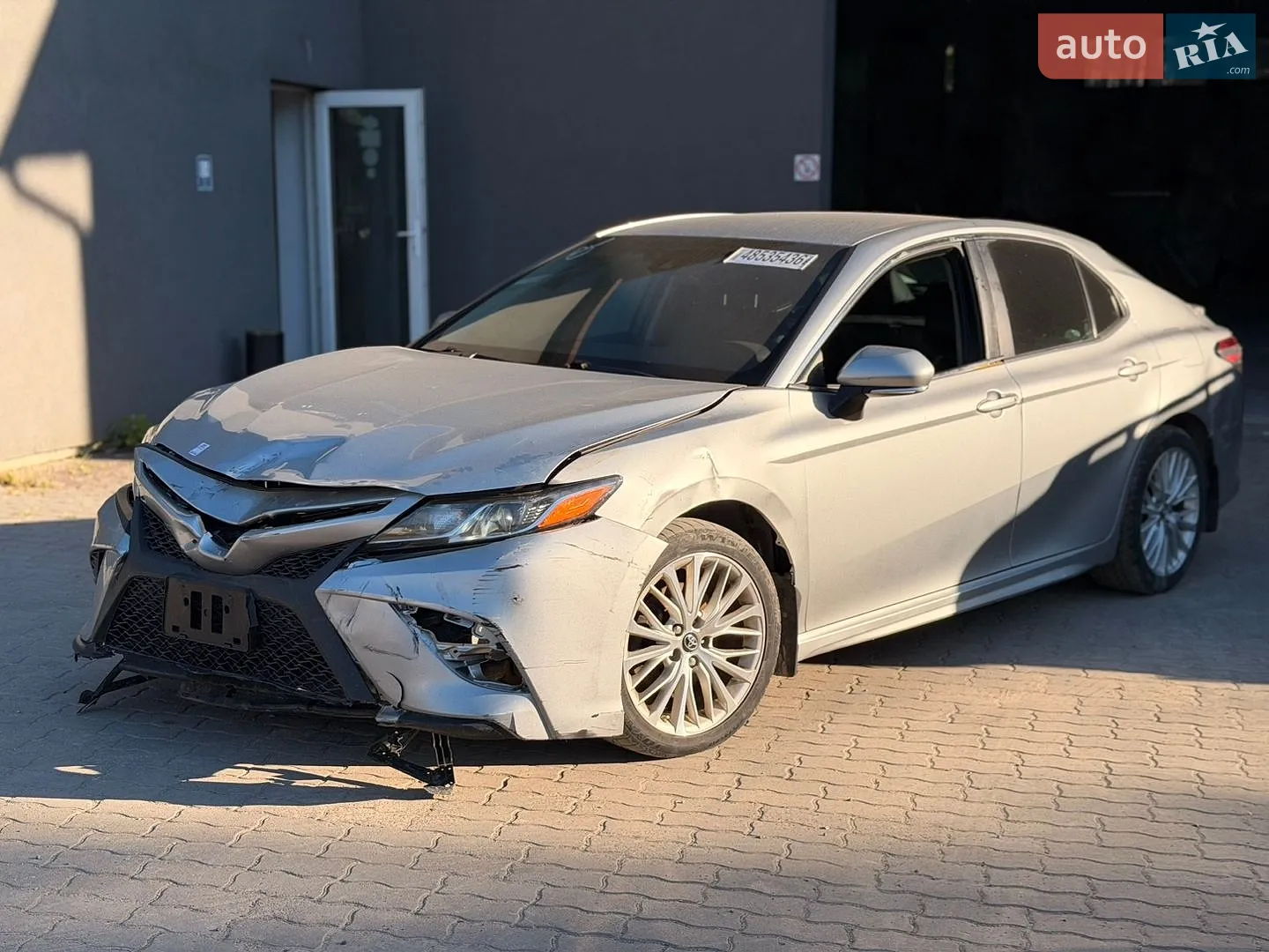 2018 Toyota Camry - фото 1