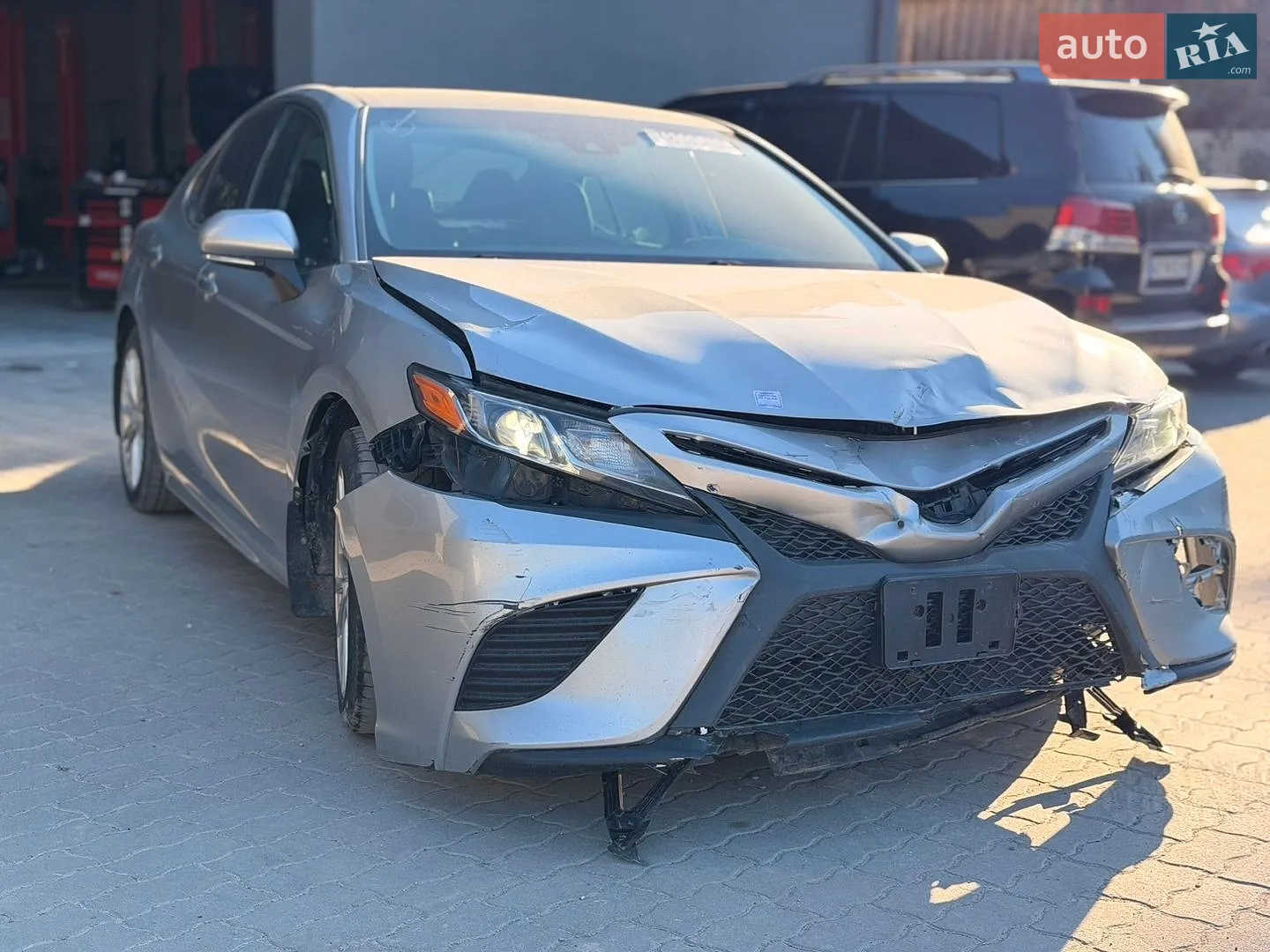 2018 Toyota Camry - мініатюра 2