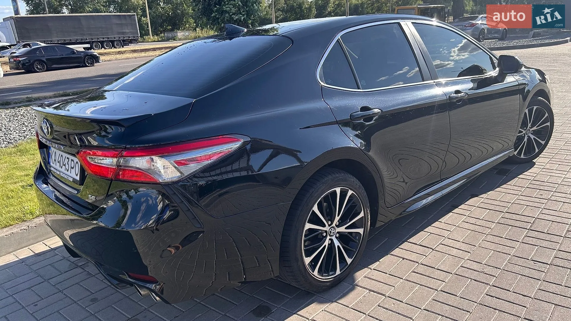 2019 Toyota Camry - мініатюра 5